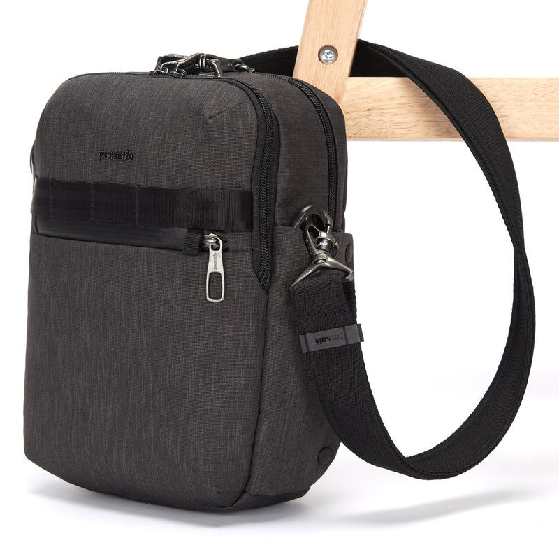 {{ backpack }} {{ anSport City View Remix (City Scout) Backpack SuccessActive }} - Luggage CityPacsafe {{ black }}
