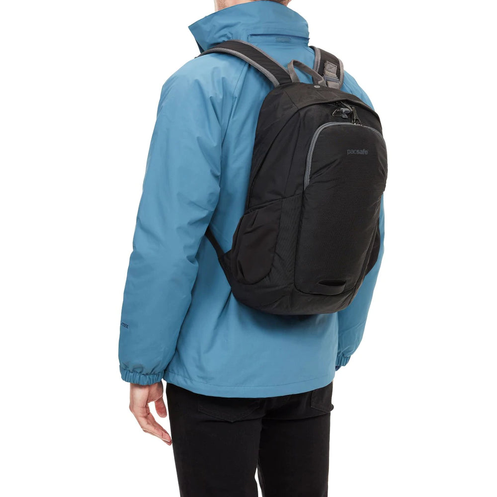 Pacsafe venturesafe 15l 2025